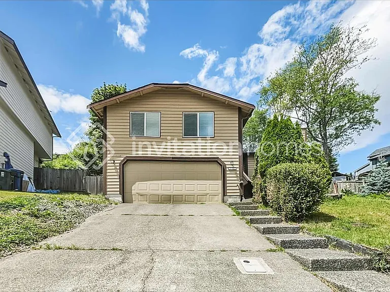 3308 Saint Andrews Ct NE — Photo 1