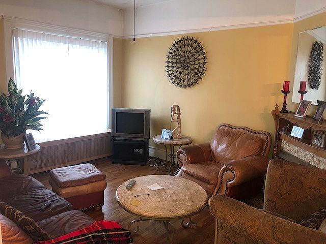 2nd image of 631 E Groveland Park
