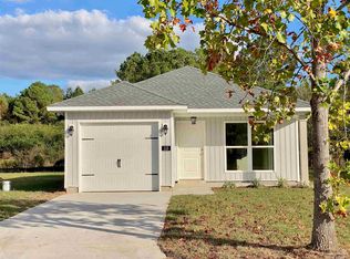 115 Cottage Ln, Atmore, AL 36502