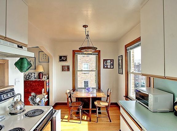 5th image of 220 W Olympic Pl APT 202