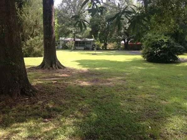 211 Twin Lake Dr, Summerville, SC 29483