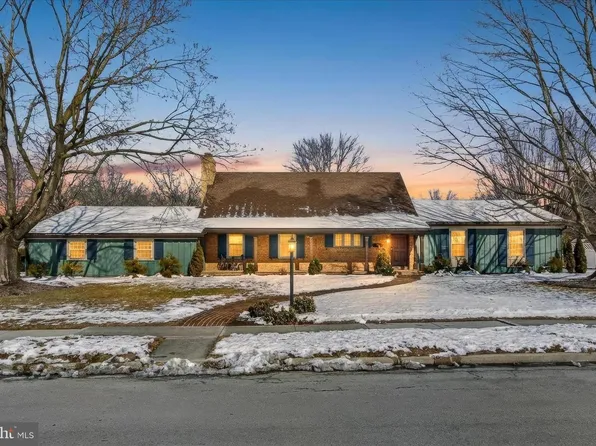 364 Grant Dr, Hanover, PA 17331