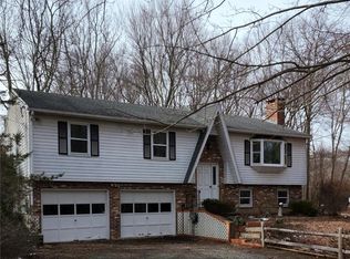 55 Wickham Rd, East Haddam, CT 06423