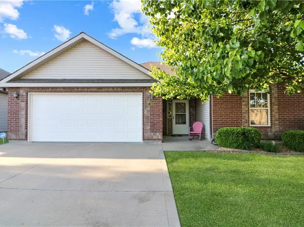 1905 Sideview Ln, Warrensburg, MO 64093