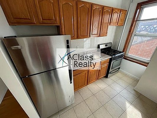 1st image of 2255 33rd St APT 4
