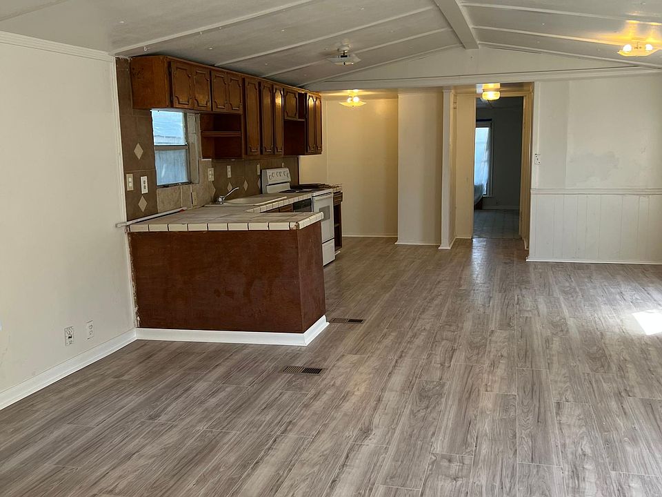Kitchen and Living area