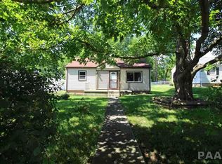 203 W Sunny Ln, Eureka, IL