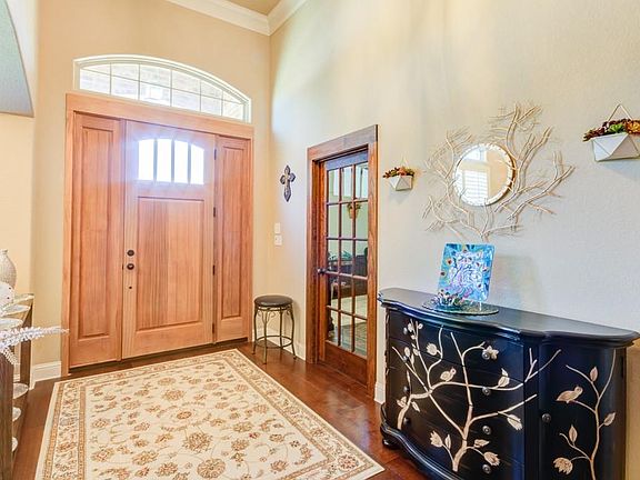 3rd image of 1050 Briar Glen Cir