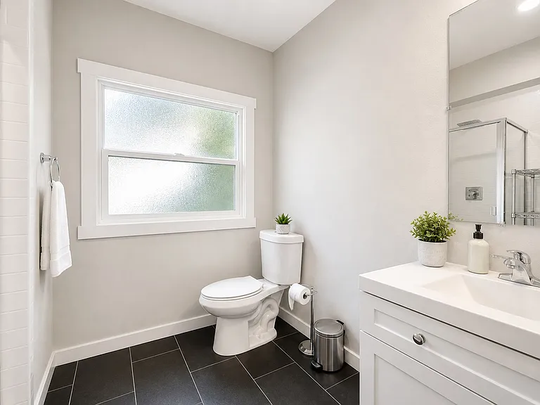 1015 Euclid Ave #5 — Photo 9