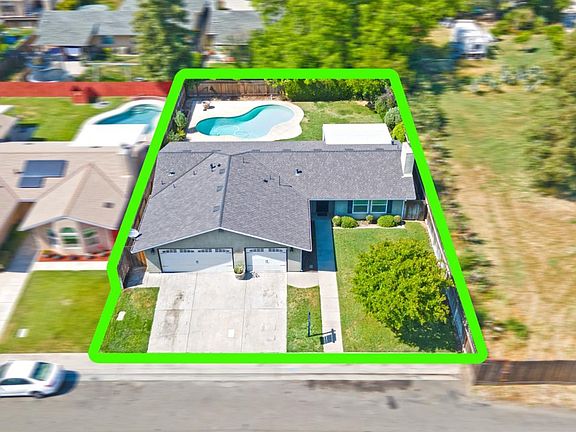 3rd image of 2807 Deep River Dr