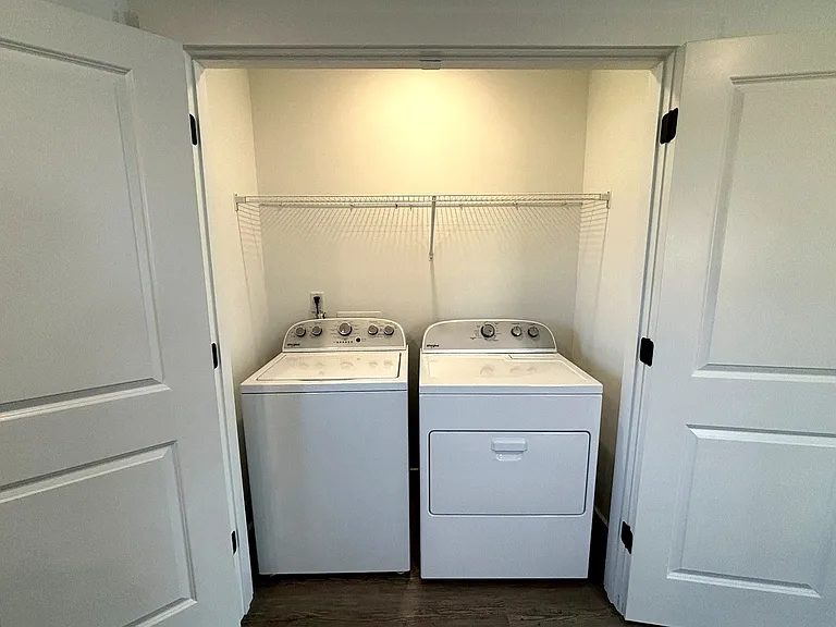 12 Catawba Ave — Photo 8
