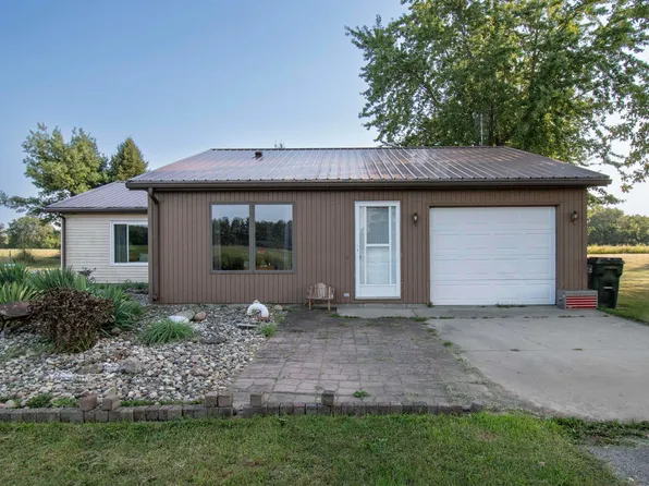 7790 E 620 S, Wolcottville, IN 46795