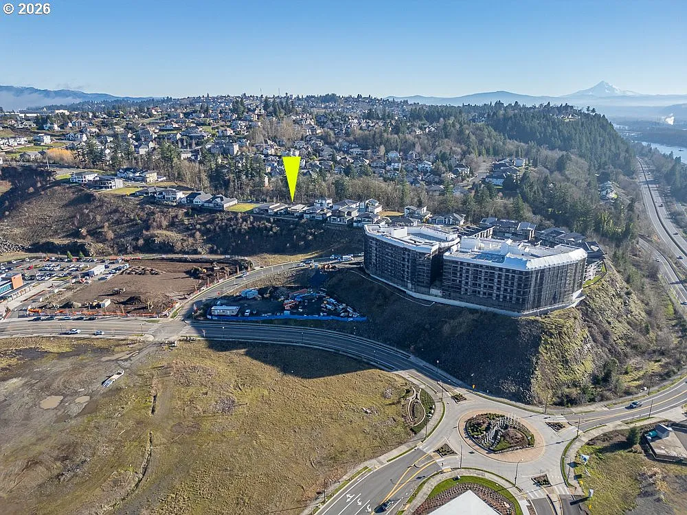 4701 SE Ascension Dr photo 1