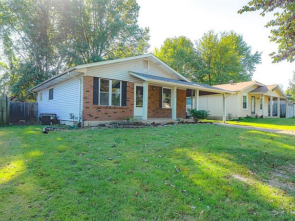 2nd image of 3150 Sabrina Ln