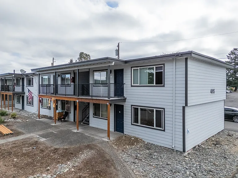 Cascade Village — Photo 17