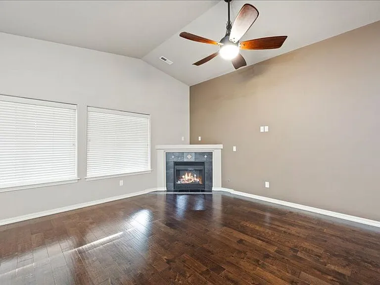 1080 N Montana St — Photo 11