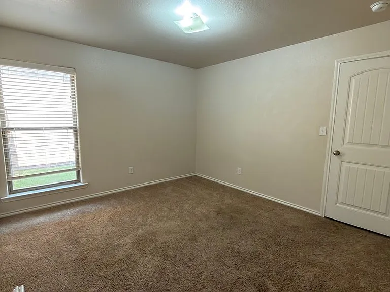 7028 34th Pl — Photo 9