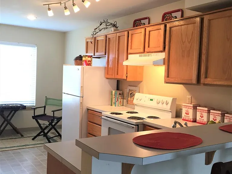 Eat in kitchen