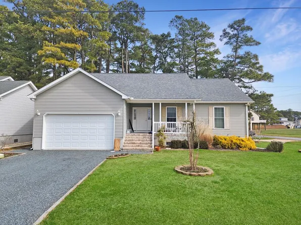3203 Port Ct, Greenbackville, VA 23356
