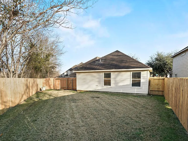 4203 Richmeadow Dr — Photo 5
