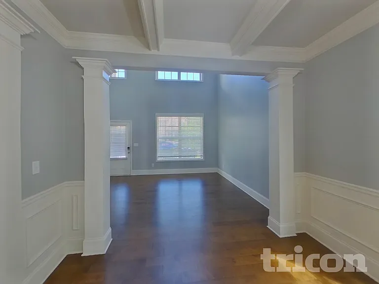 7064 Demeter Dr — Photo 4