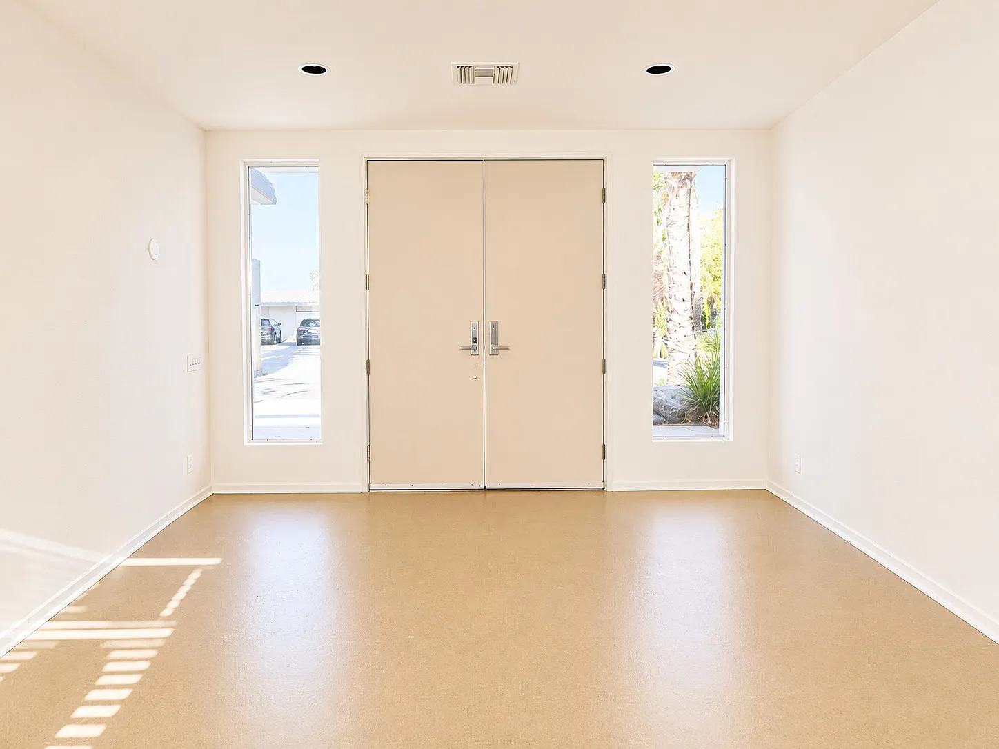 3 bed, 1810 sqft, $3,100 — Photo 4