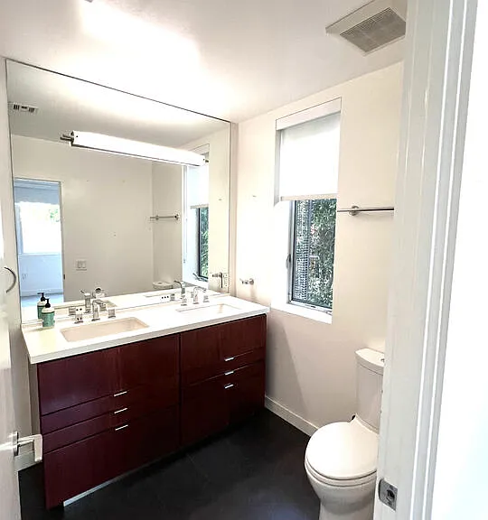 1200 N Sweetzer Ave #8 — Photo 13