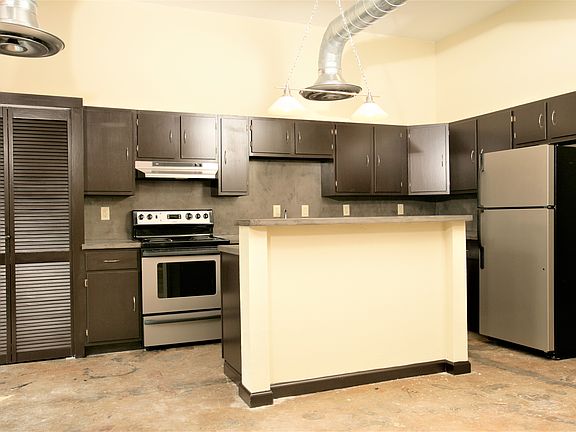 Kitchen and island bar