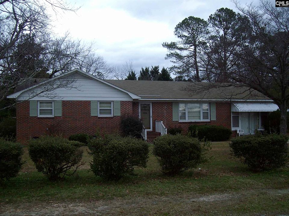 2nd image of 102 Gwyn St