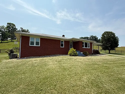 2459 Middlesettlements Rd Photo 1