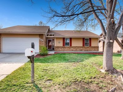 606 S Laredo Cir, Aurora, CO, 80017