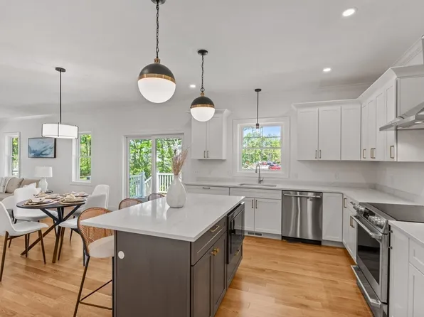 8 Mass Ave, Wilmington, MA 01887