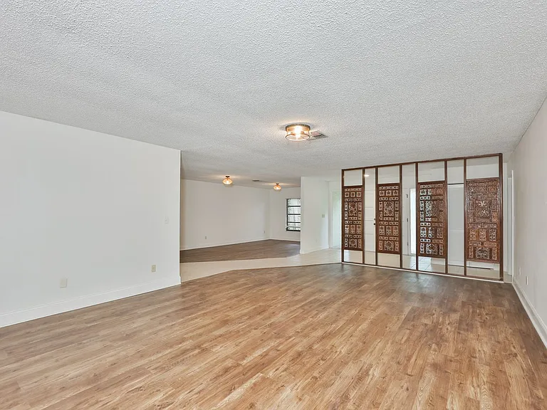 2823 Heron Pl — Photo 6