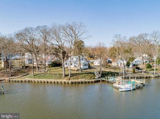 8401 Sultan Dr, Pasadena, MD 21122