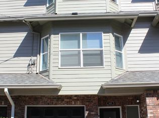 3413 SW Moss St #A & B, Portland, OR 97219