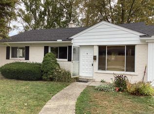 28464 Stuart Ave, Southfield, MI 48076