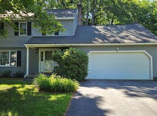22 Hemlock St, Rochester, NH 03867