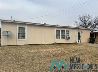 2320 Missouri St, Carlsbad, NM 88220