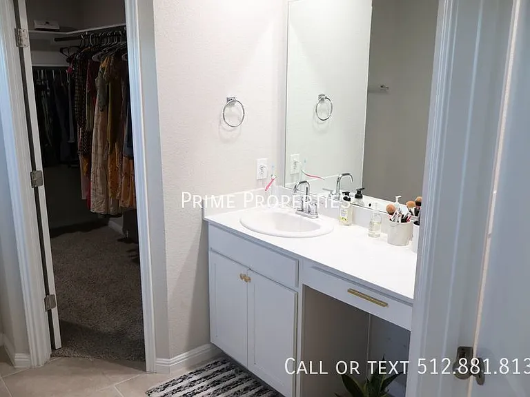 11500 Maple Leaf Way — Photo 19