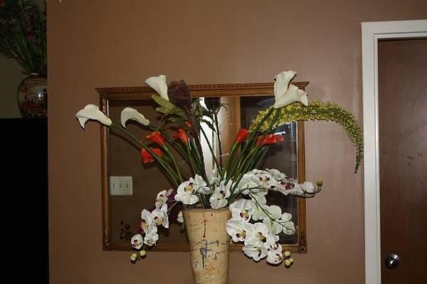 Entrance foyer.