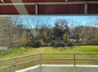 6 Tilton Clb #6, Egg Harbor Township, NJ 08234
