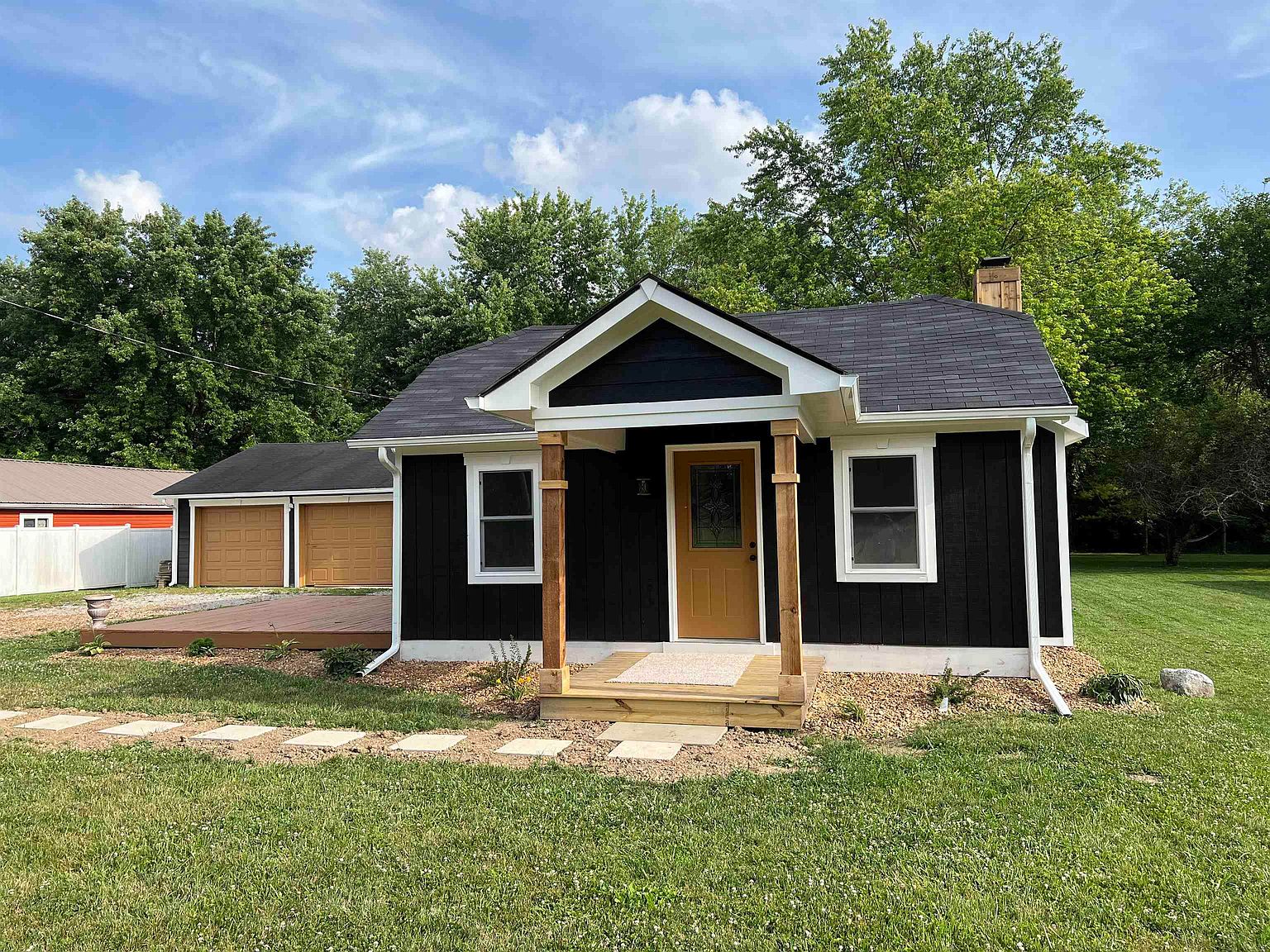 7909 W Cornbread Rd, Yorktown, IN 47396 Zillow