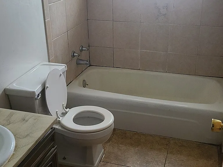 382 N Birch St #1 — Photo 2