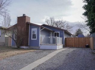 206 NW McGill Blvd W, Lethbridge, AB T1K 4C5