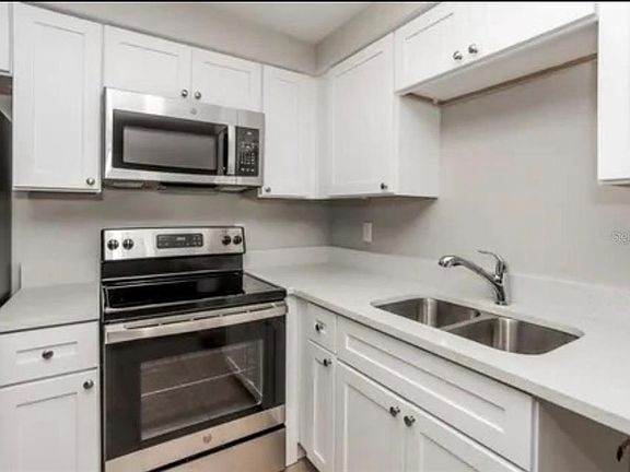 2nd image of 918 VALMAR STREET