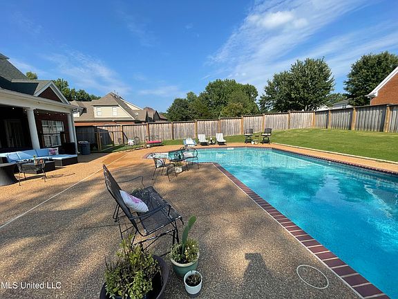 5th image of 2239 Dickens Place Dr