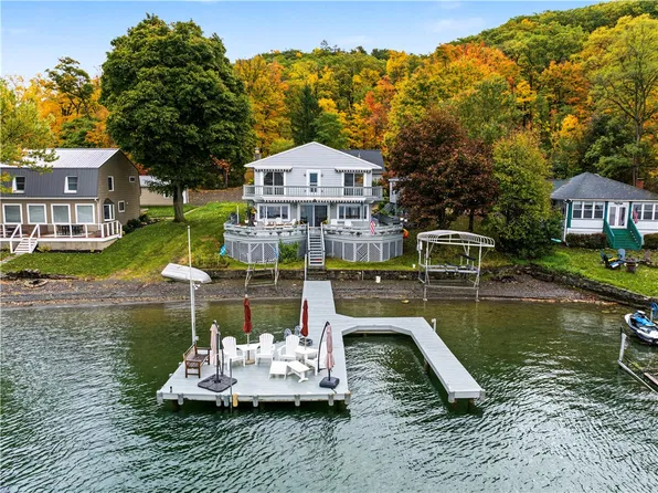 9073 S Lake Rd, Hammondsport, NY 14840