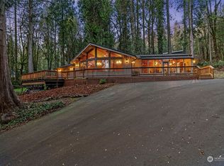 5218 Pacific Way, Longview, WA 98632