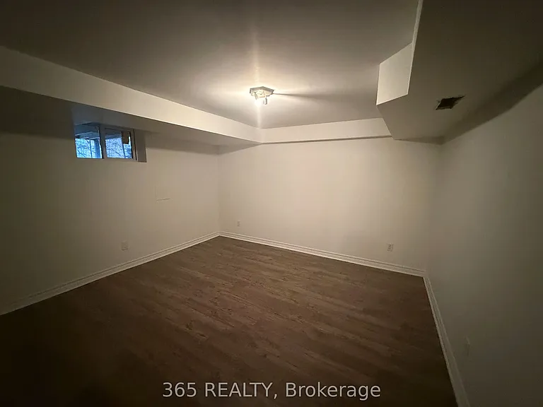202 Renforth Dr #BASEMENT — Photo 11