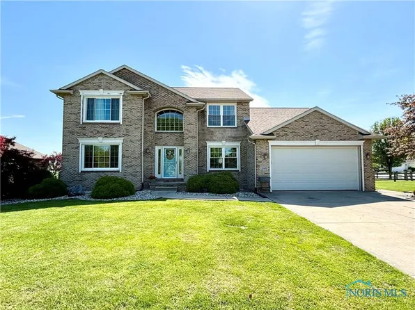 265 Elm Tree Ct, Northwood, OH 43619